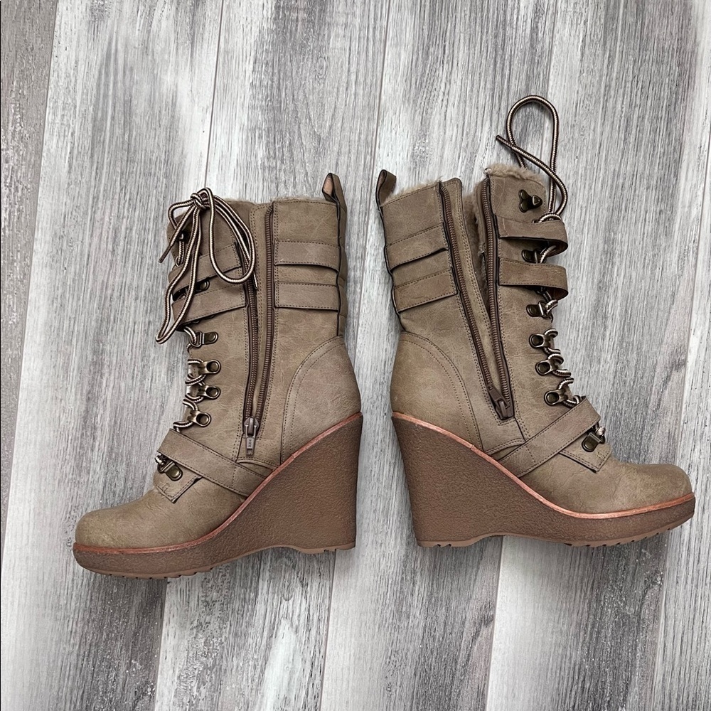 Aldo Faux Wedge Boot Size 6 - Picture 2 of 6